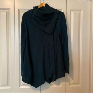 New Phase eight, green sweater with pockets.